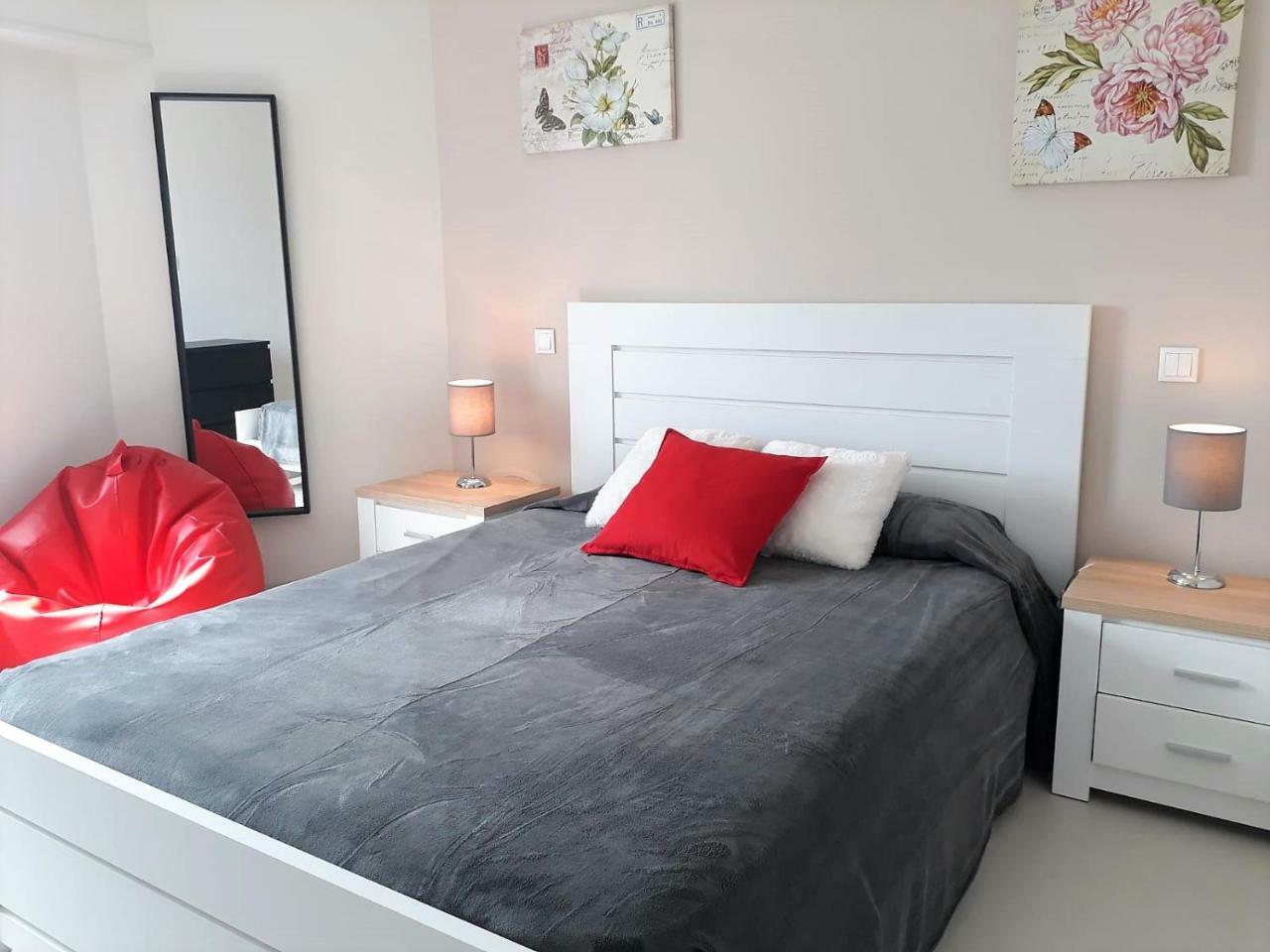 Abmar- Por-Do-Sol, Vista Mar, Remodelado, Wifi, 80Mt Praia Quarteira Esterno foto